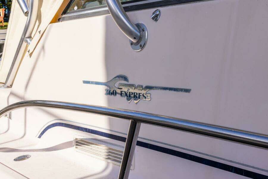 2007 Grady-White Express 360