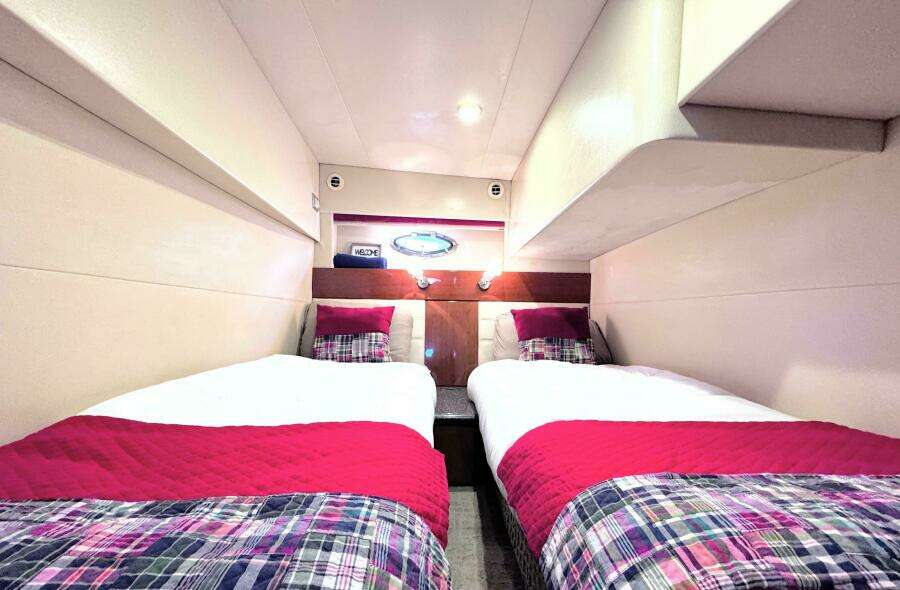 2008 Formula 45 Yacht