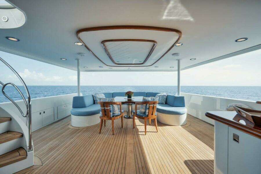 2001 Westport 112 Westport