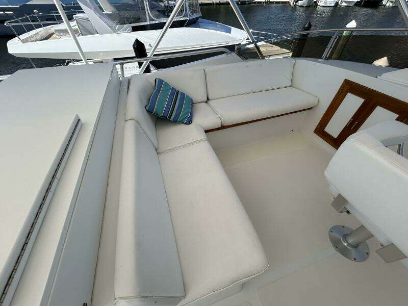 57' DeFever flybridge port seating
