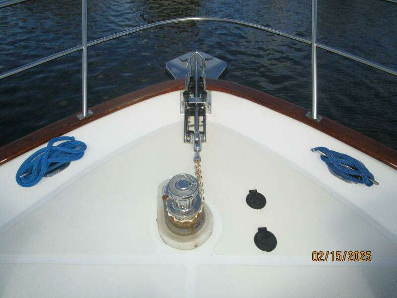 57' DeFever anchor windlass