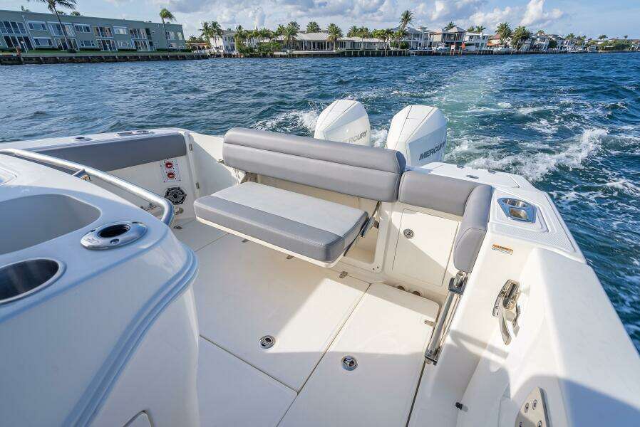 2023 Boston Whaler 280 Outrage