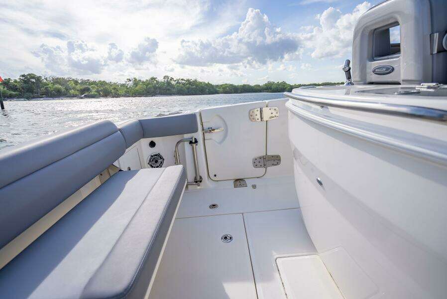 2023 Boston Whaler 280 Outrage