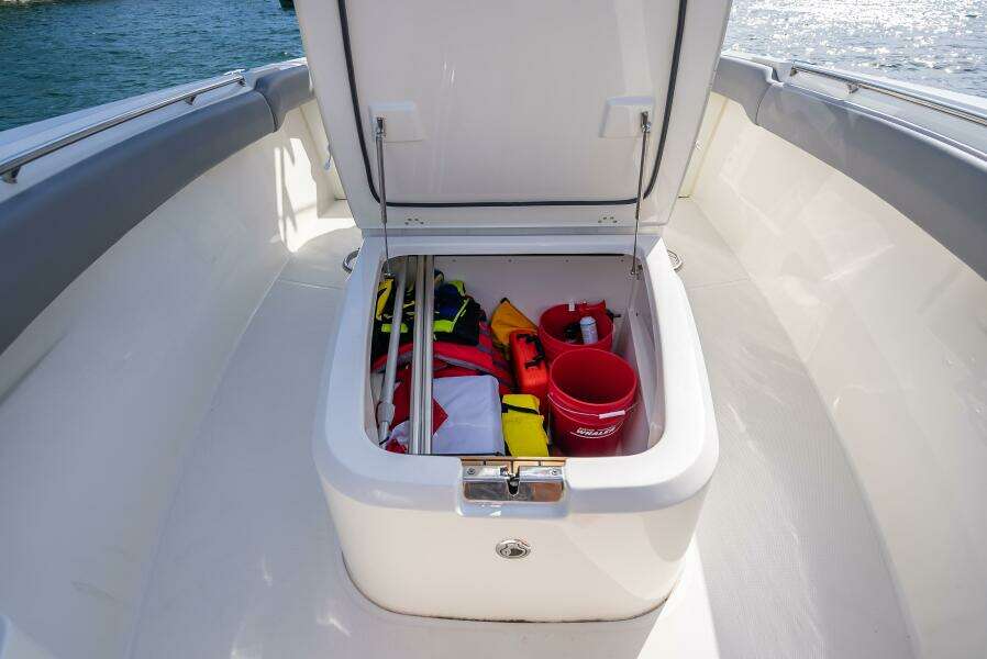 2023 Boston Whaler 280 Outrage