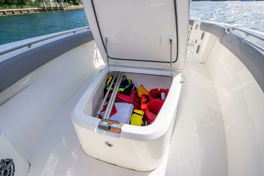 2023 Boston Whaler 280 Outrage