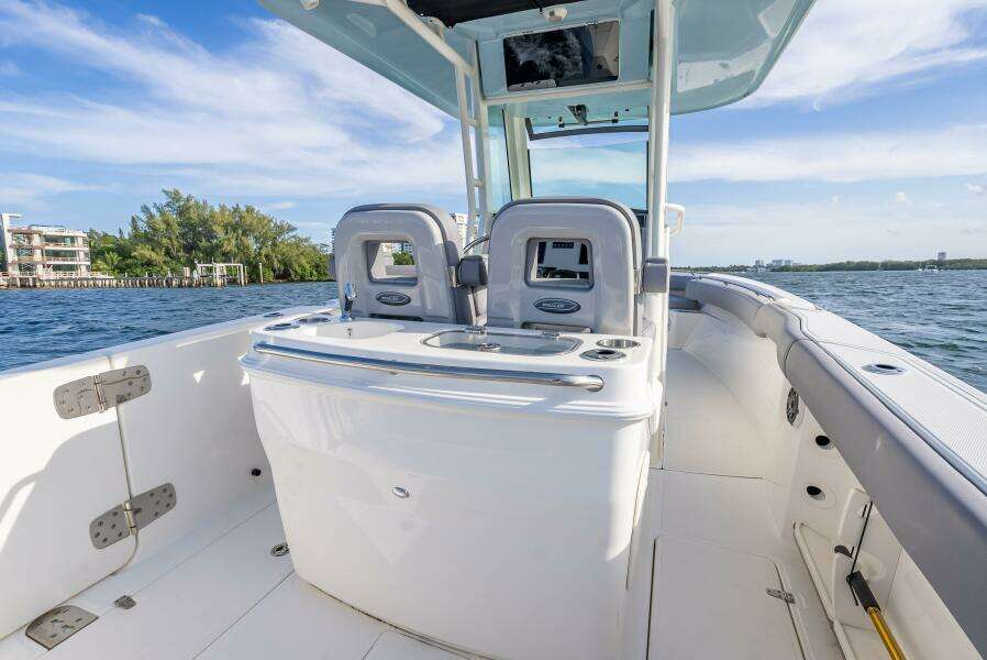 2023 Boston Whaler 280 Outrage