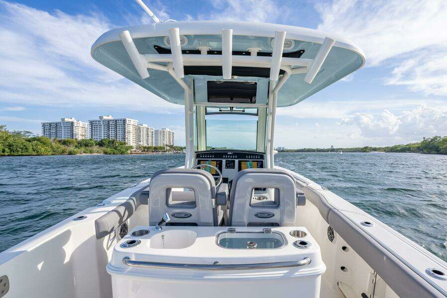 2023 Boston Whaler 280 Outrage