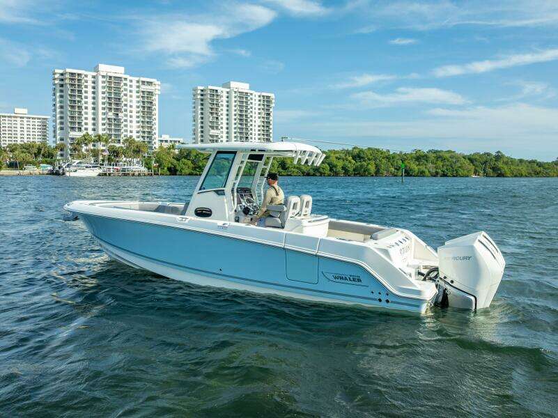2023 Boston Whaler 280 Outrage
