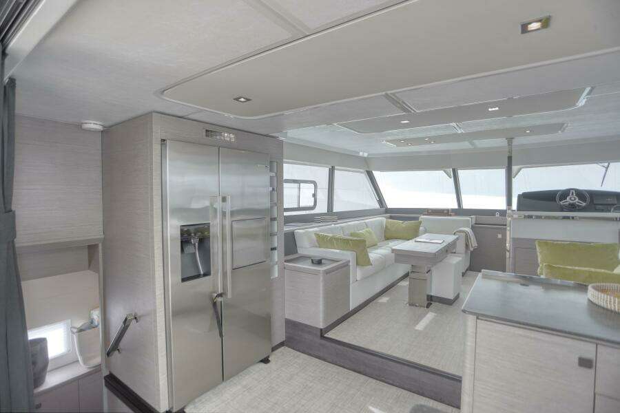 2022 Fountaine Pajot MY6