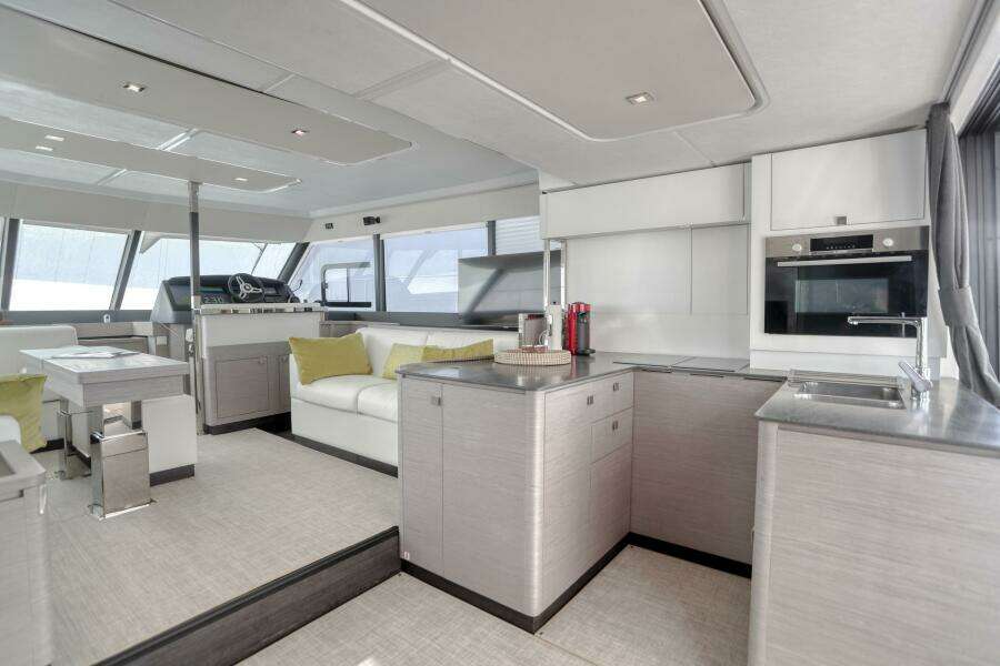2022 Fountaine Pajot MY6