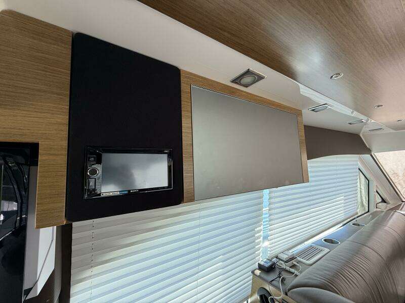 2014 Cruisers Yachts 45 Cantius