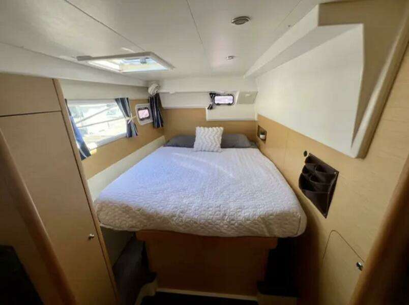 2012 Lagoon 40