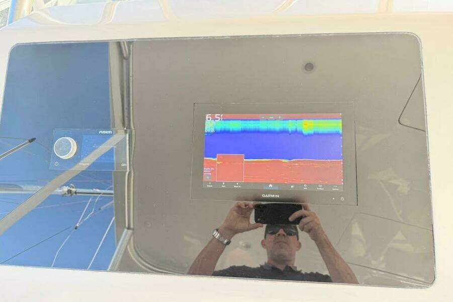 2004 Viking 56 Convertible