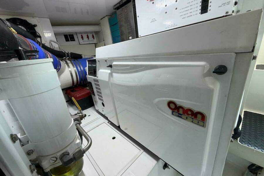 2004 Viking 56 Convertible