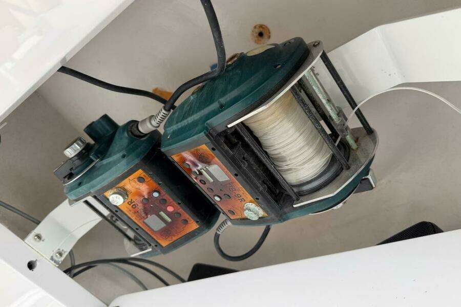 2004 Viking 56 Convertible