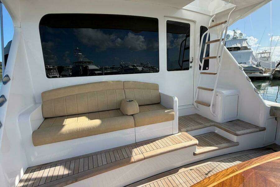 2004 Viking 56 Convertible