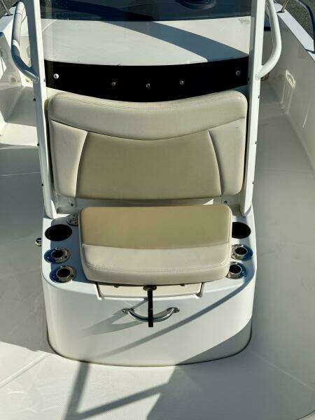 2020 Boston Whaler 210 Dauntless
