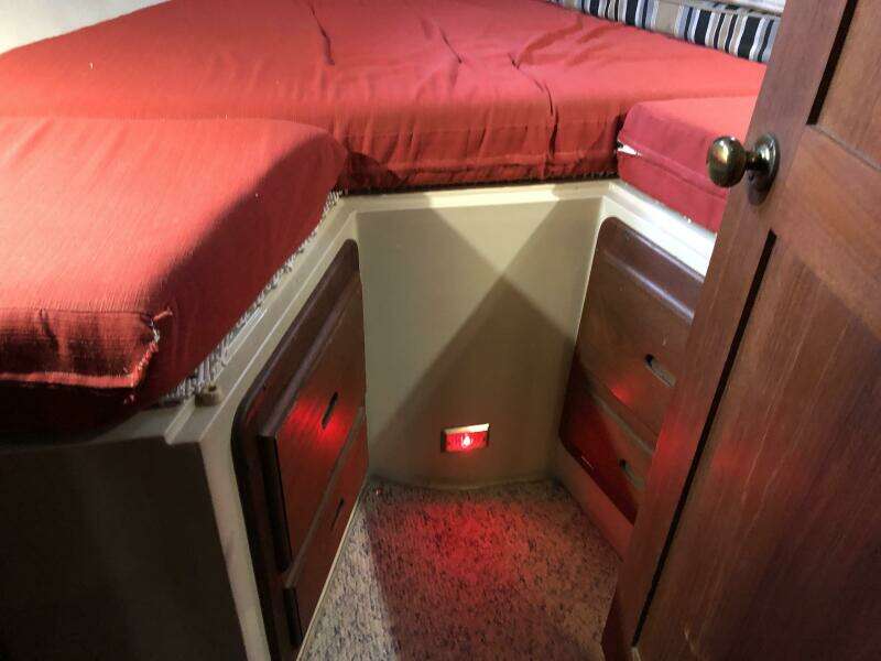 1988 Catalina Morgan Classic 41