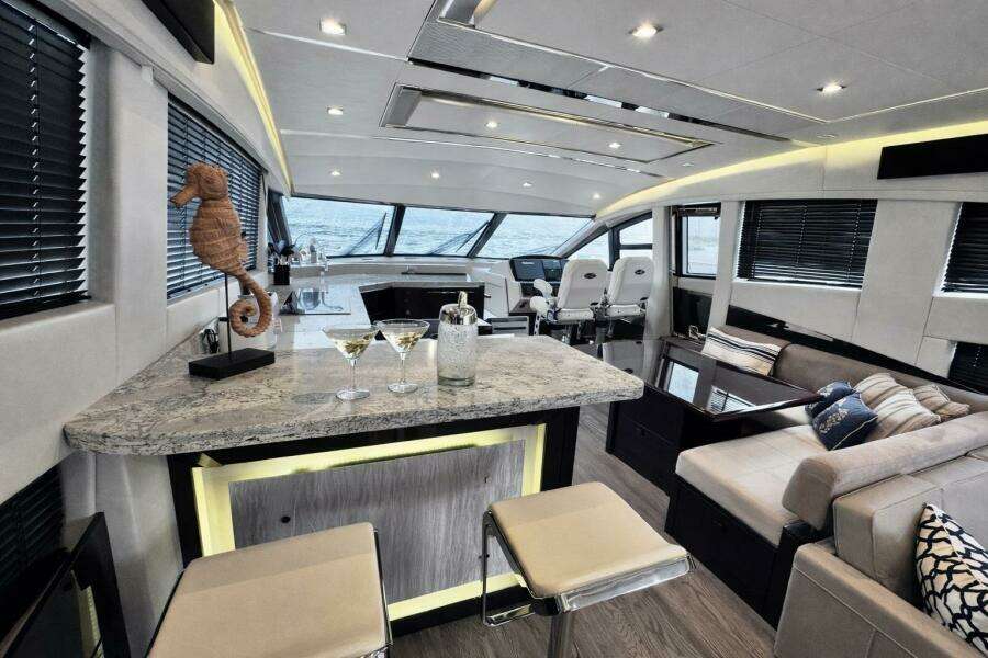 2018 Sea Ray L650 Fly