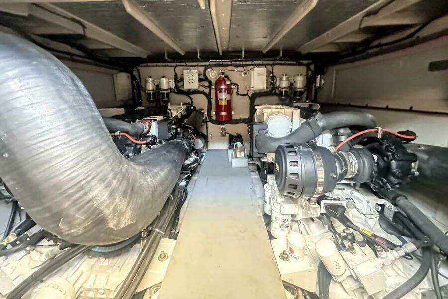 2018 Sea Ray L650 Fly