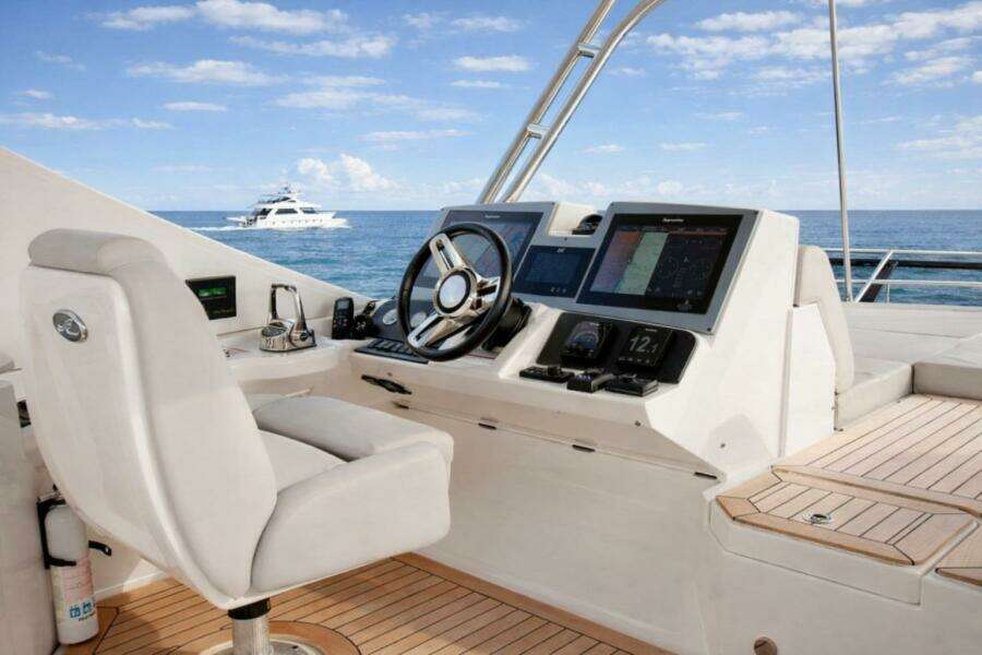 2018 Sea Ray L650 Fly