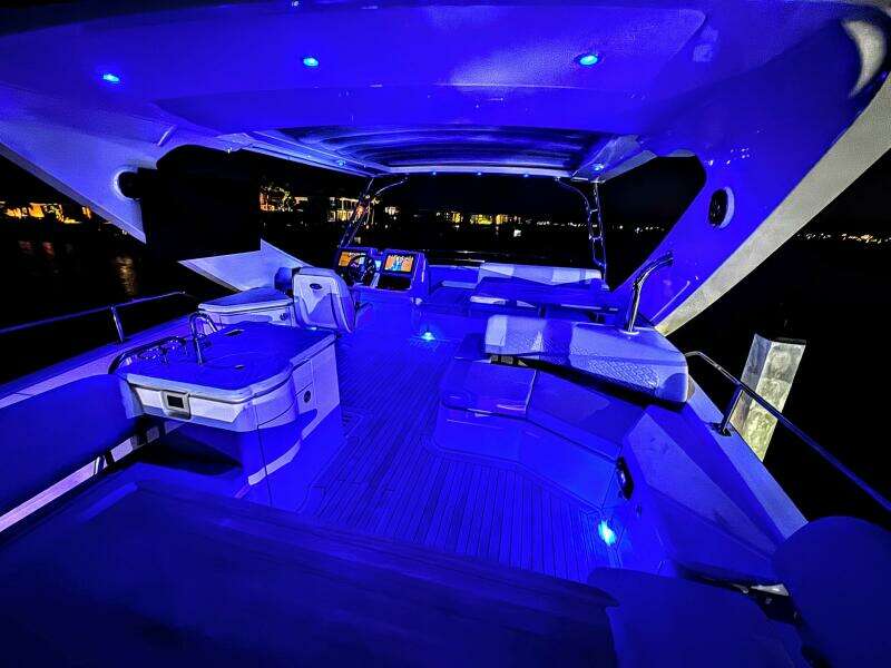 2018 Sea Ray L650 Fly