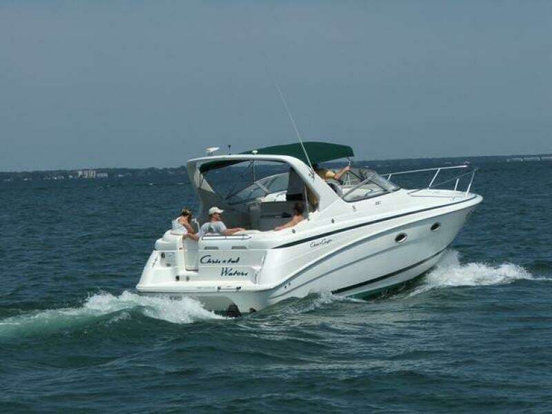 1998 Chris-Craft 320 Express Cruiser