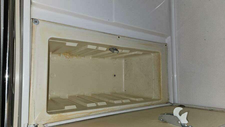 1998 Chris-Craft 320 Express Cruiser