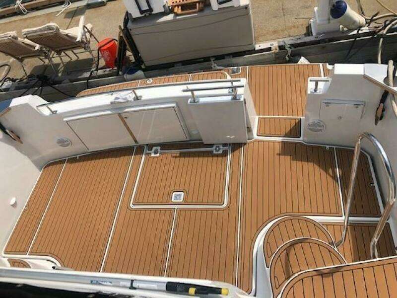2002 Carver 444 Cockpit Motor Yacht