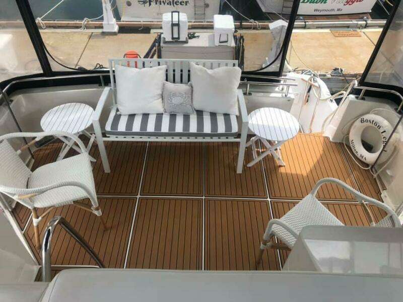 2002 Carver 444 Cockpit Motor Yacht