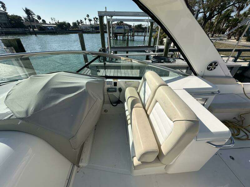 2013 Sea Ray 370 Venture