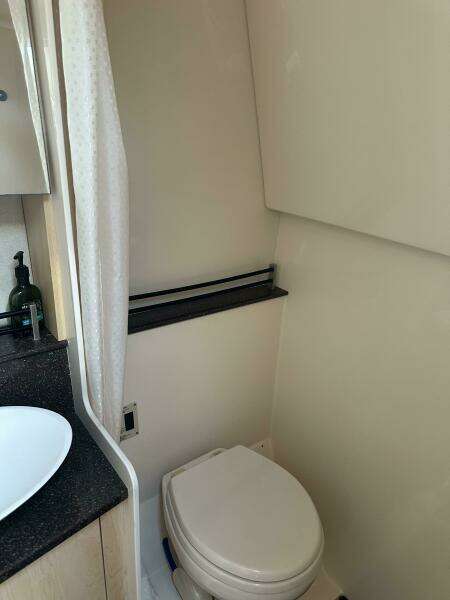 2013 Sea Ray 370 Venture