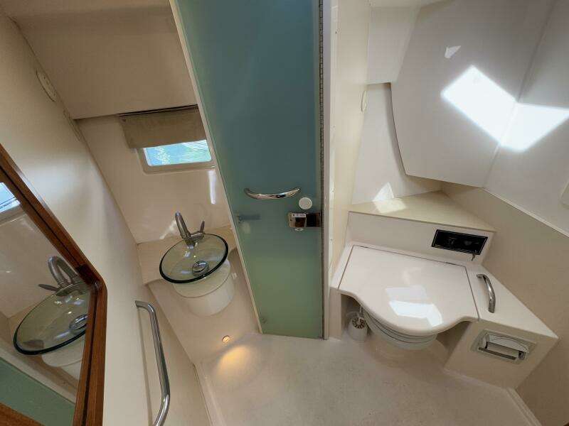 2015 Pursuit 365i Sport Coupe