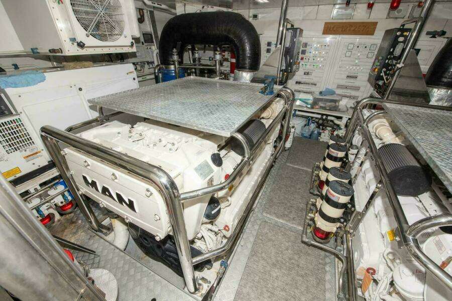 2017 Azimut Flybridge