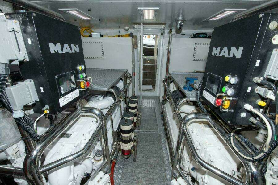 2017 Azimut Flybridge