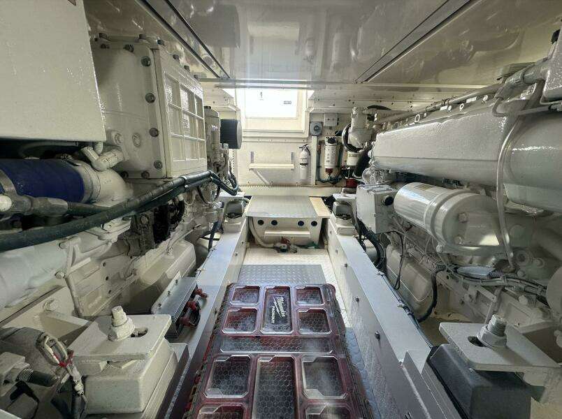 2006 Henriques 42 Convertible