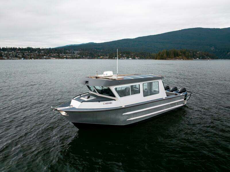 2023 Liquid Metal Maquinna Crew