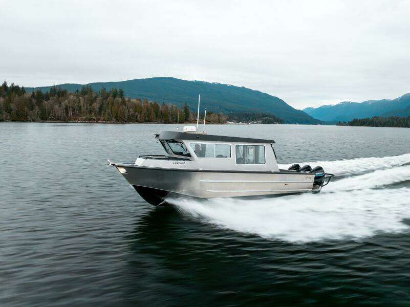 2023 Liquid Metal Maquinna Crew