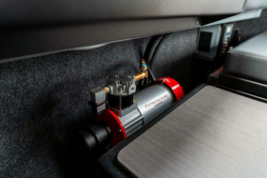 2023 Liquid Metal Maquinna Crew