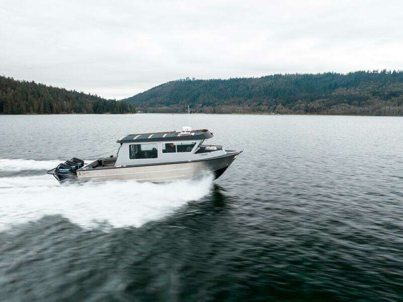 2023 Liquid Metal Maquinna Crew