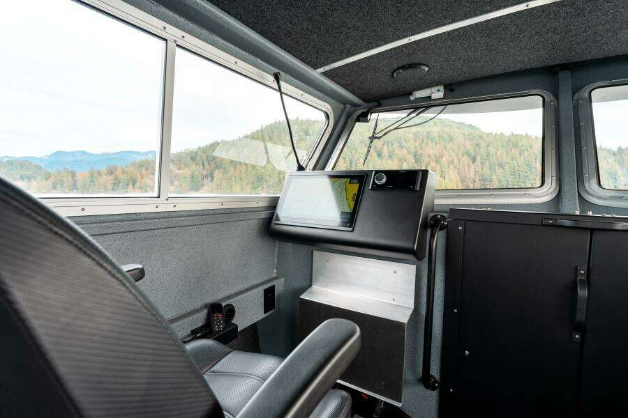 2023 Liquid Metal Maquinna Crew