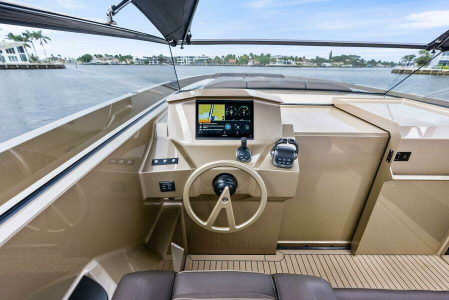 2022 Vanquish Yachts VQ45