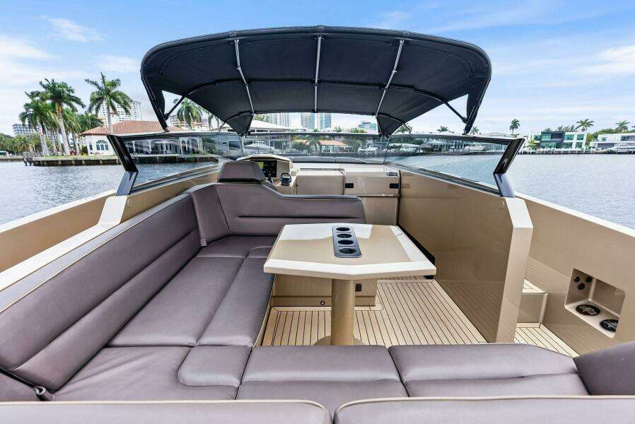 2022 Vanquish Yachts VQ45