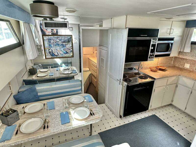 1987 Hatteras 54 MotorYacht