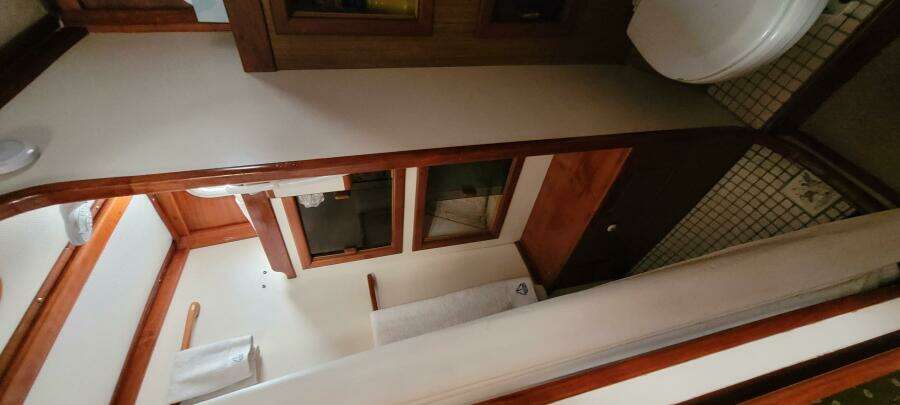 1985 Duffy Flybridge Cruiser