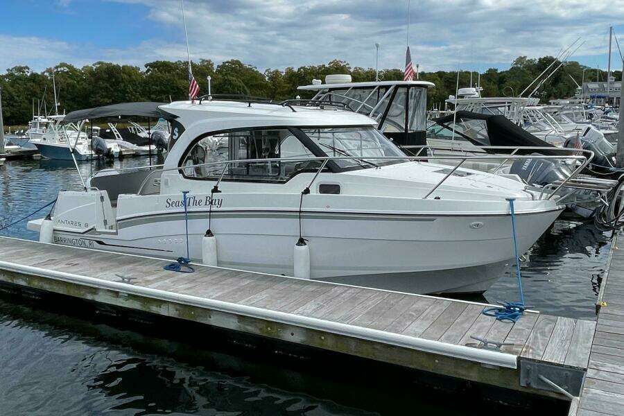 2023 Beneteau Antares 8