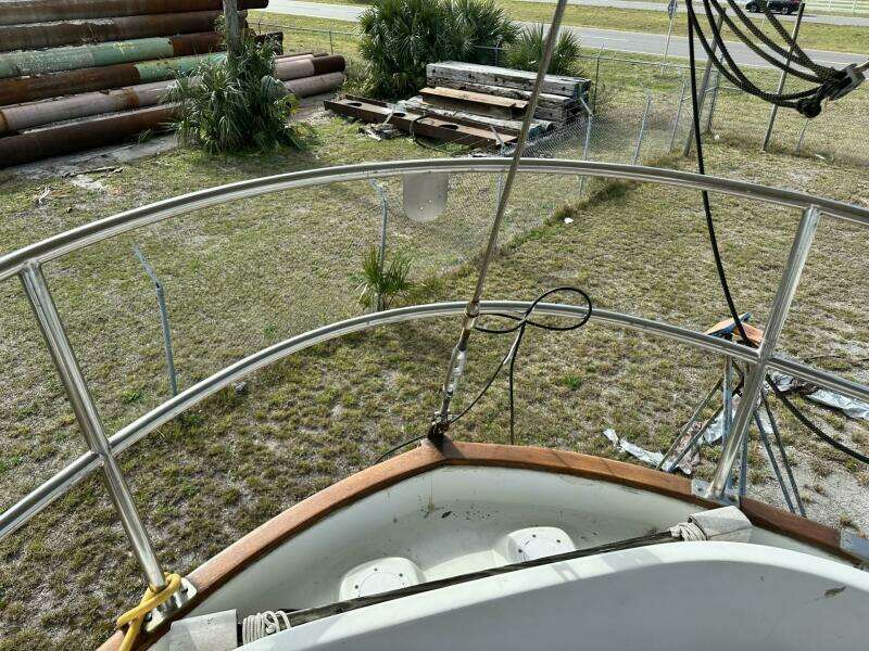 1986 Slocum Pilothouse 43