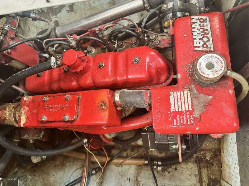 1986 Slocum Pilothouse 43