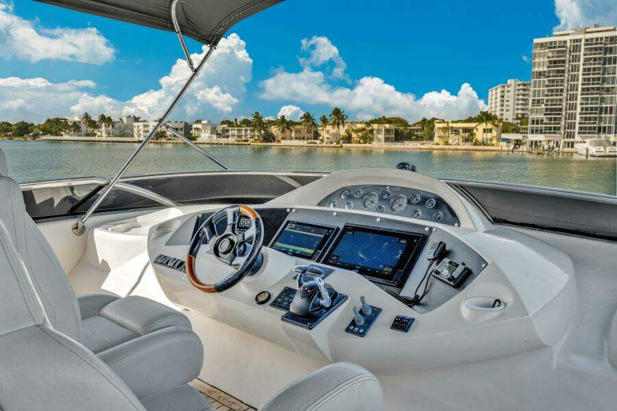 2003 Sunseeker 150 GT - Cockpit