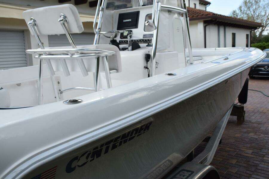 Nicely Polished with White Rub Rail    